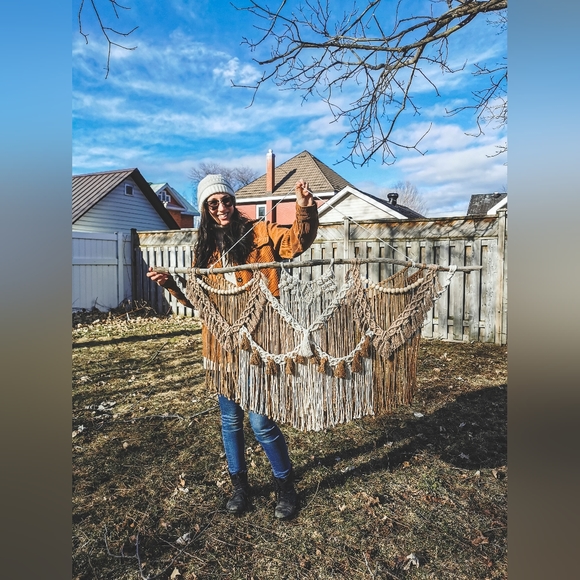 Large Macrame Wall Hanger - Picture 2 of 2
